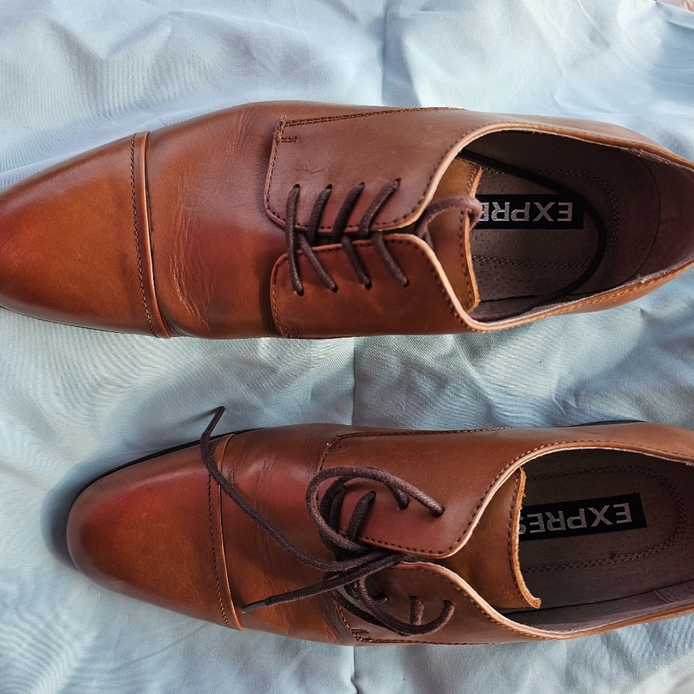 Express dress shoes, Men size 9
